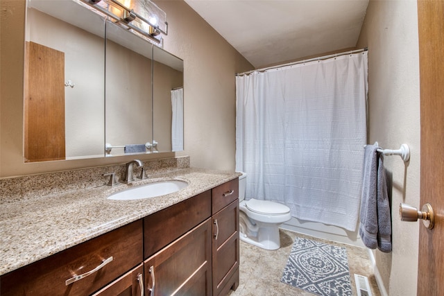 229 Glacier Dr, Lolo, MT 59847 - full bathroom with vanity, toilet, and a shower with curtain