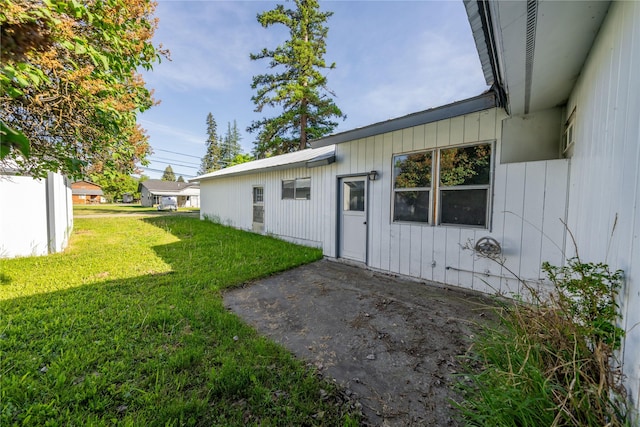 411 Colorado Ave, Libby, MT 59923 - view of grassy yard featuring a patio area