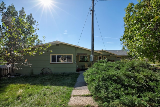 1003 N Burnt Fork Rd, Stevensville, MT 59870 - view of front of property with a front lawn