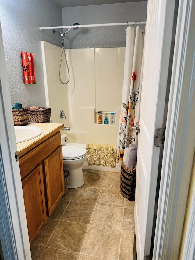 120 N 8th St, Hamilton, MT 59840 - bathroom with vanity, shower / tub combo with curtain, and toilet