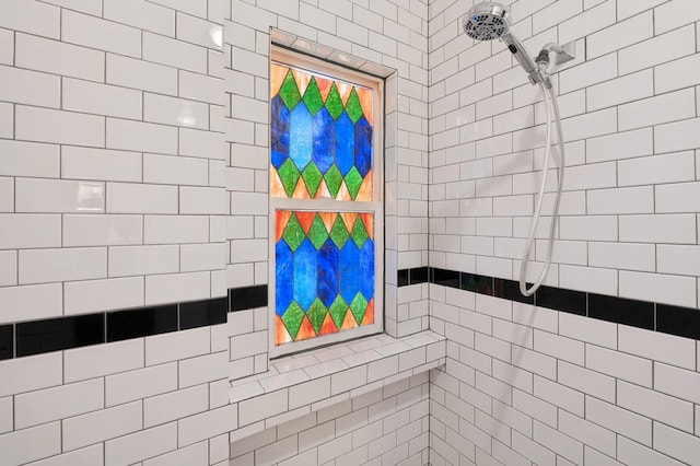 314 9th Ave W, Kalispell, MT 59901 - bathroom with a tile shower