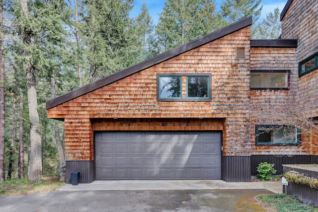 33535 Cherry Ln, Bigfork, MT 59911 - view of garage