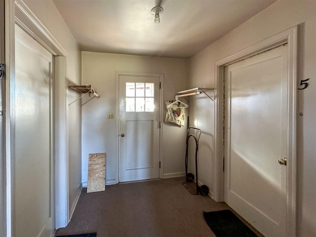522 Main Ave N, Choteau, MT 59422 - entryway with carpet flooring and baseboards