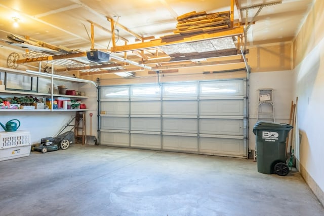 142 Thomas St, Hamilton, MT 59840 - garage featuring a garage door opener