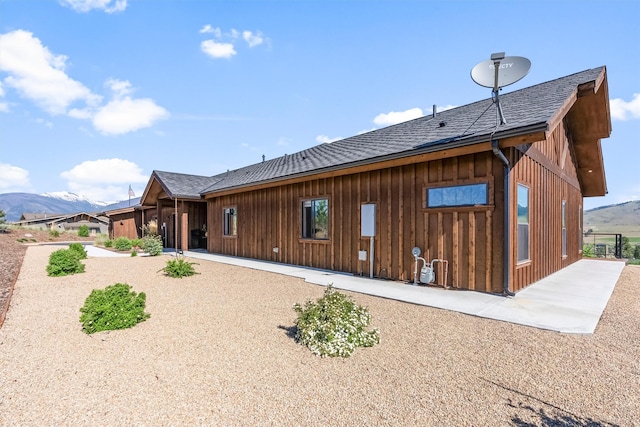144 Prickly Pear Ct, Florence, MT 59833 - back of property with roof with shingles