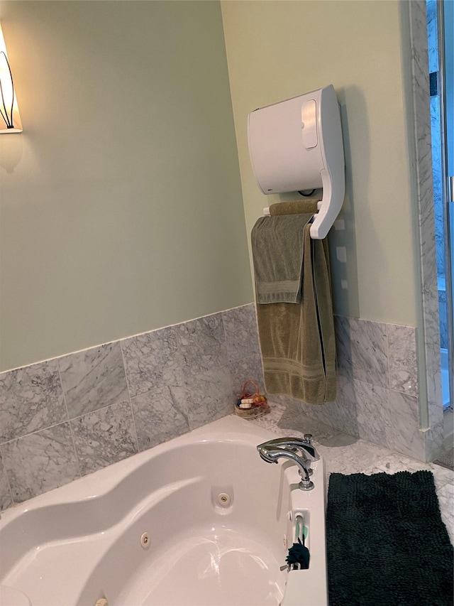 50-60 Willow Bend Ln, Cascade, MT 59421 - bathroom featuring a tub with jets