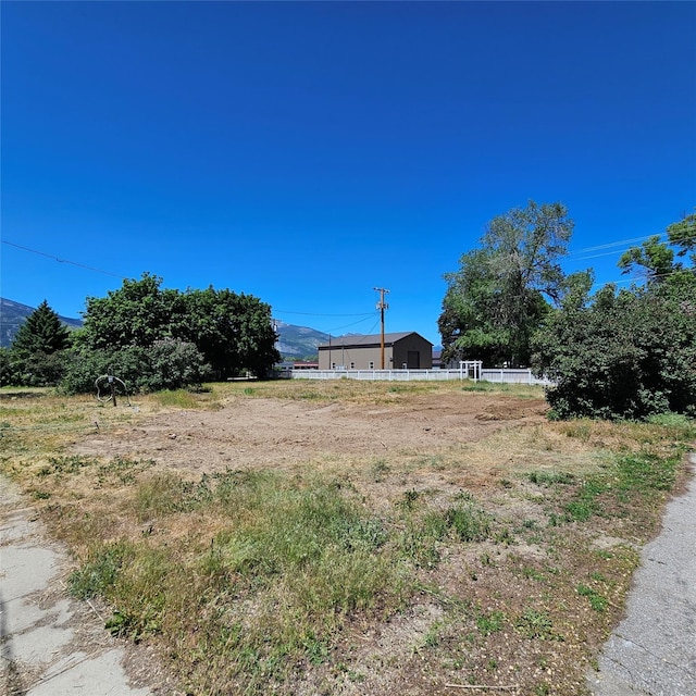 105 Lewis Ln, Hamilton, MT 59840