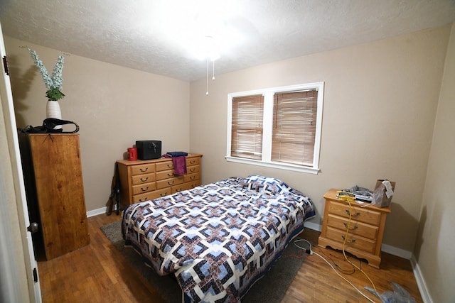 17 9th St NW, Great Falls, MT 59404 - bedroom featuring wood finished floors