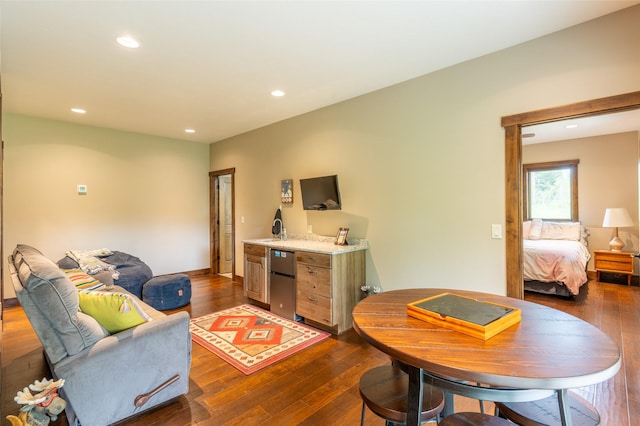 161 Hastings Trl, Columbia Falls, MT 59912 - living room featuring dark wood finished floors, recessed lighting, and wet bar