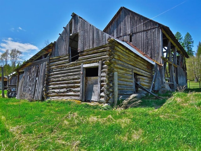 895 Mud Lake Rd, Bigfork, MT 59911