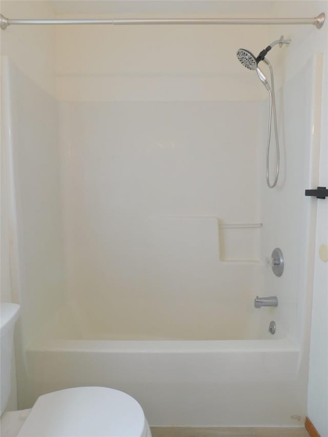 1960/1962 Greatview Dr, Kalispell, MT 59901 - bathroom with toilet and tub / shower combination