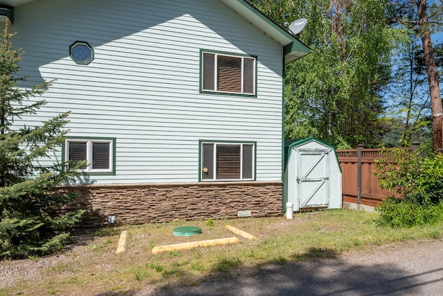 37817 Kings Point Rd, Polson, MT 59860 - view of side of property