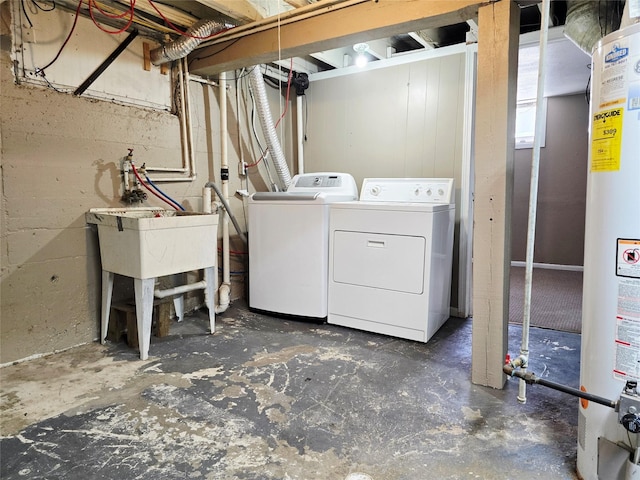 515 7th St N, Great Falls, MT 59401 - laundry area featuring washing machine and clothes dryer and gas water heater