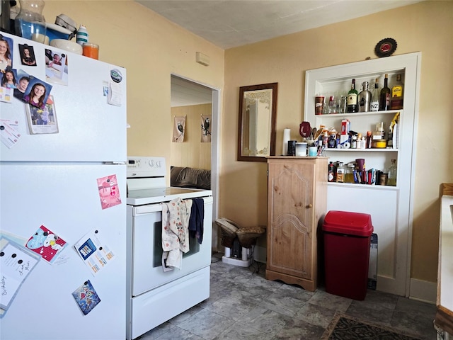 515 7th St N, Great Falls, MT 59401 - kitchen with white appliances