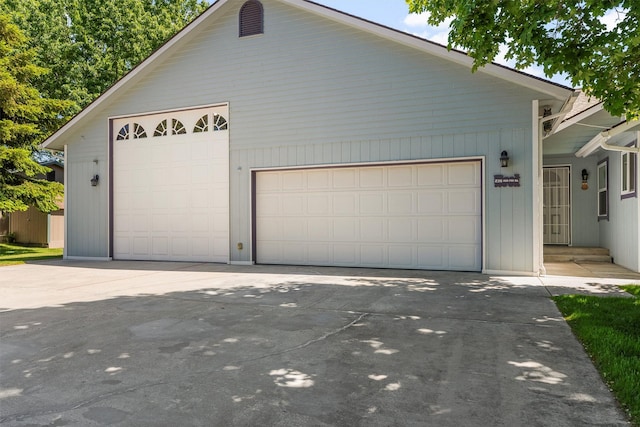 238 Red Fox Rd, Lolo, MT 59847 - view of detached garage
