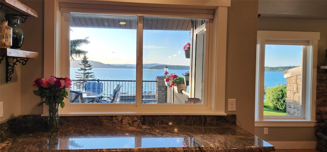 34777 Compass Ln, Polson, MT 59860 - kitchen with a water view