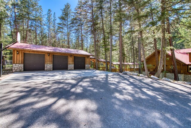 1062 Bear Creek Trl, Victor, MT 59875 - view of detached garage