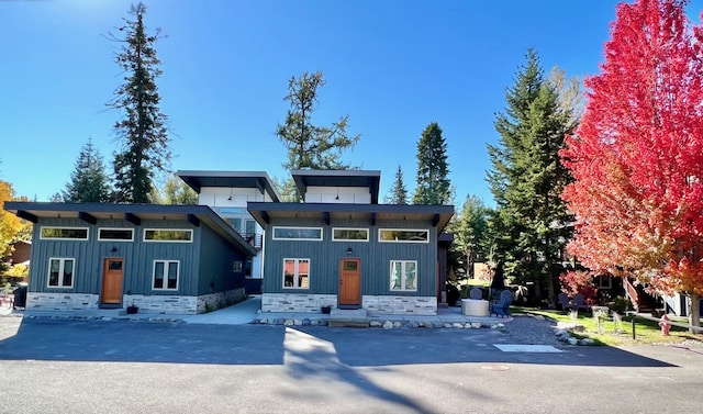 1331 Nelson Lane Cabins H & I, Whitefish, MT 59937 - view of contemporary home