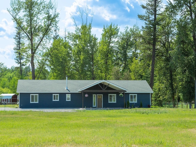 871 Conrad Dr, Kalispell, MT 59901 - single story home featuring a front lawn