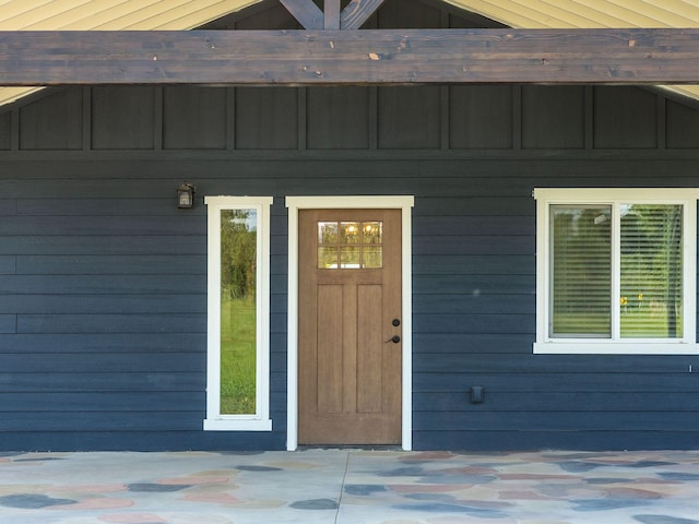 871 Conrad Dr, Kalispell, MT 59901 - entrance to property with board and batten siding