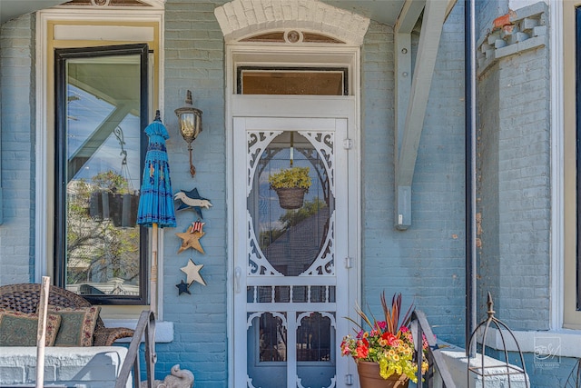 902 N Park Ave, Helena, MT 59601 - property entrance featuring brick siding