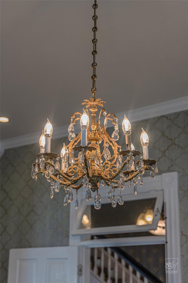 902 N Park Ave, Helena, MT 59601 - detailed view of a chandelier, crown molding, and wallpapered walls