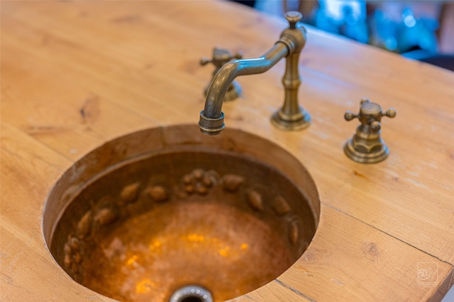 902 N Park Ave, Helena, MT 59601 - detailed view of a sink