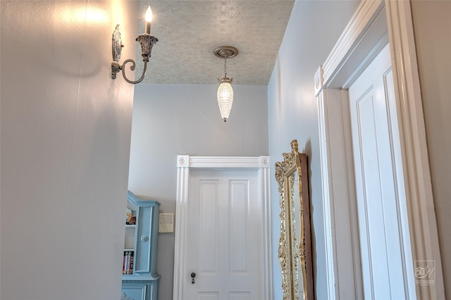 902 N Park Ave, Helena, MT 59601 - foyer entrance with a textured ceiling