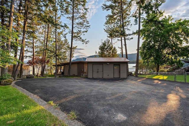 21347 Hydeaway Rd, Rollins, MT 59931 - view of garage