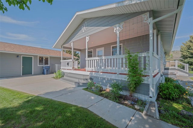 5706 Shannon Ct, Helena, MT 59602 - view of front facade with covered porch