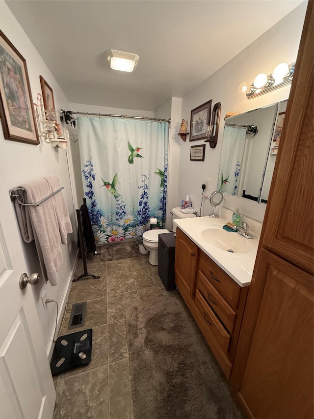 306 E Missoula Ave, Troy, MT 59935 - full bath featuring vanity and curtained shower
