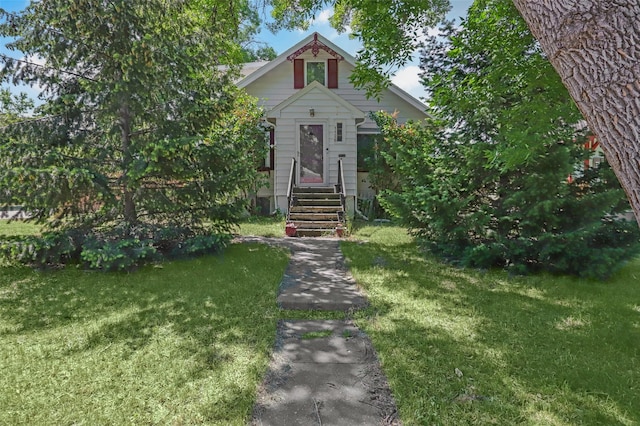 1126 4th Ave S, Great Falls, MT 59405 - view of front of house featuring a front lawn