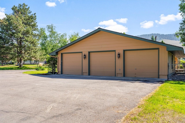 1229 Old Orchard Rd, Missoula, MT 59802 - view of detached garage