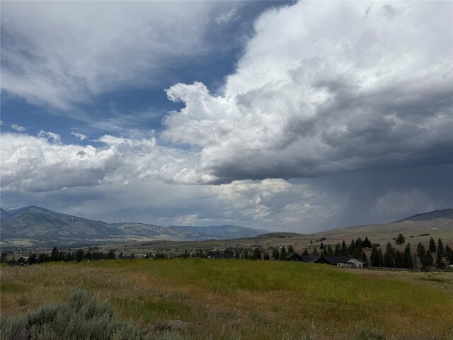 5864 Alysa Ct, Florence, MT 59833