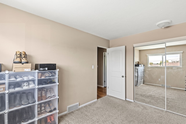 1237 Park Garden Rd, Great Falls, MT 59404 - bedroom featuring carpet flooring and a closet
