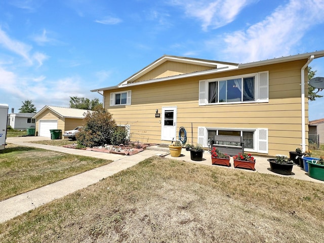643 Madison Way, Great Falls, MT 59404 - view of front of property with a front lawn and an outbuilding