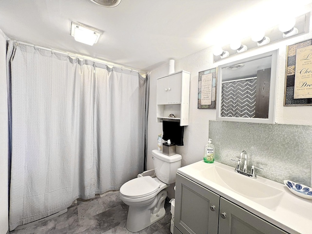 643 Madison Way, Great Falls, MT 59404 - bathroom featuring vanity and a shower with shower curtain
