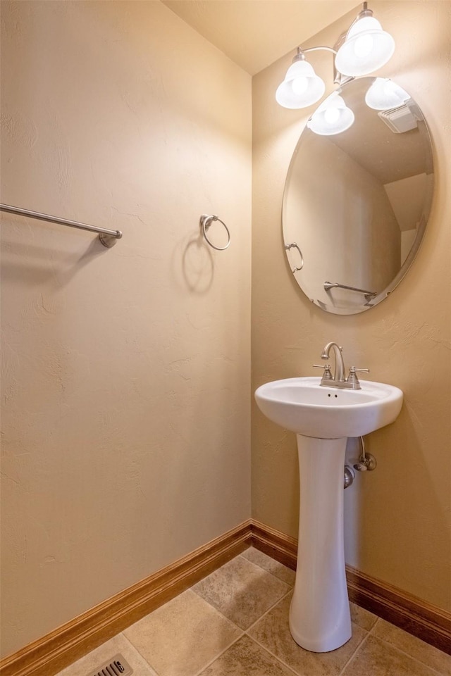 310 Barney St Unit B, Helena, MT 59602 - bathroom with tile patterned floors and baseboards