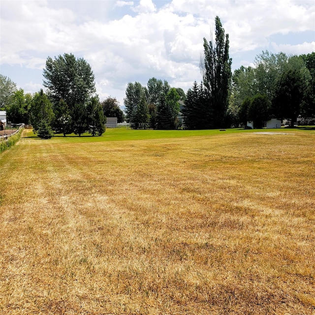 4400 Sierra Dr, Missoula, MT 59804 - view of green lawn