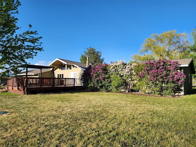 4291 Williams Ln, Stevensville, MT 59870 - view of green lawn featuring a deck