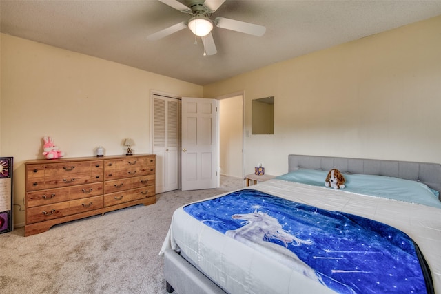 238 Hillcrest Dr, Hamilton, MT 59840 - carpeted bedroom with a closet and a ceiling fan