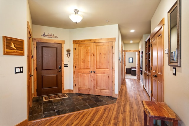 7175 US Highway 93 S Unit 4-102, Lakeside, MT 59922 - entrance foyer featuring dark wood-type flooring and recessed lighting