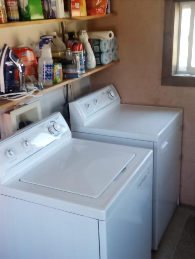 4117 Sherlock Ln, Lincoln, MT 59639 - laundry room with washer and dryer