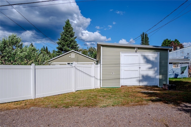 1508 Lolo Ave, Libby, MT 59923 - view of garage