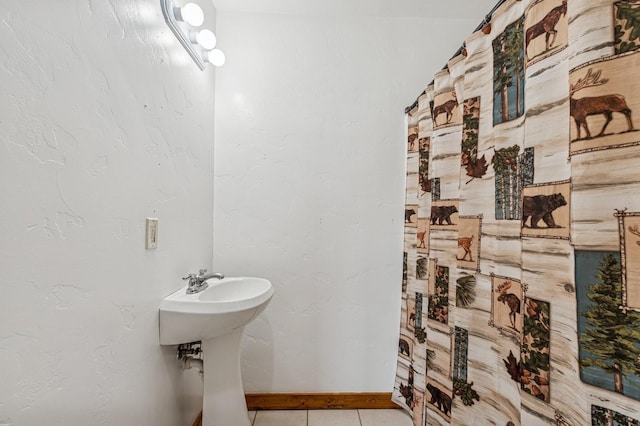 75 N Hill Rd, Kalispell, MT 59901 - bathroom featuring baseboards