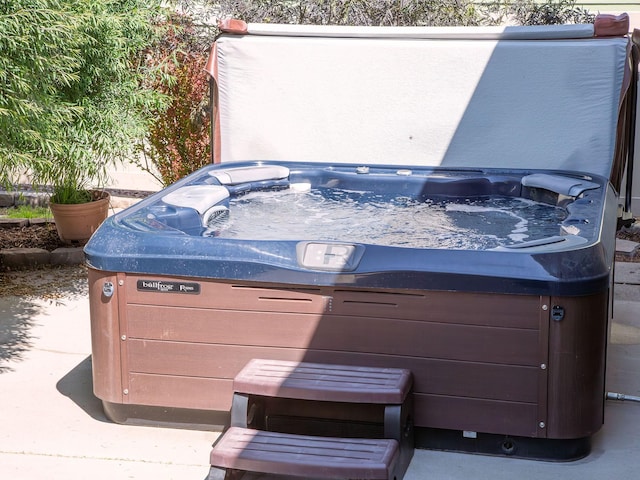 521 Evening Star Ln, Columbia Falls, MT 59912 - exterior view of a jacuzzi