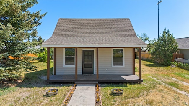 324 N Pine St, Townsend, MT 59644 - bungalow featuring roof with shingles