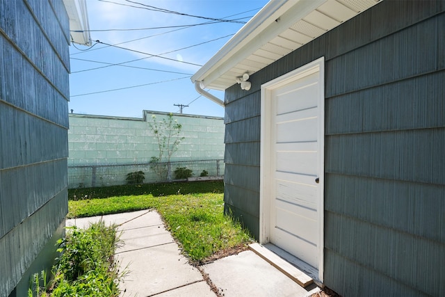 209 Spruce St, Anaconda, MT 59711 - view of yard with a garage