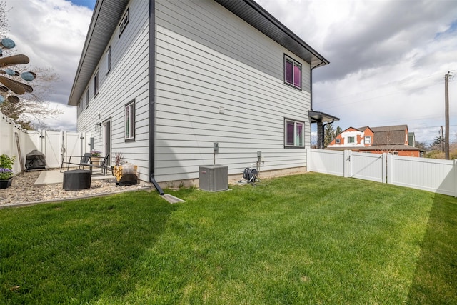 605-607 Leslie Ave, Helena, MT 59601 - rear view of house featuring a gate and a fenced backyard
