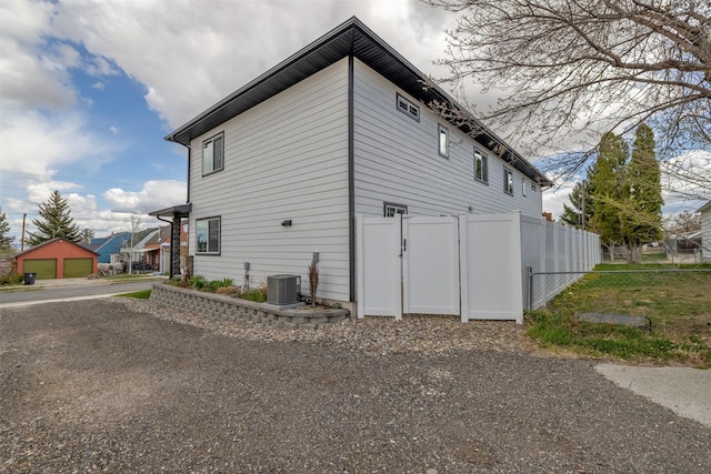 605-607 Leslie Ave, Helena, MT 59601 - view of side of property with a cooling unit